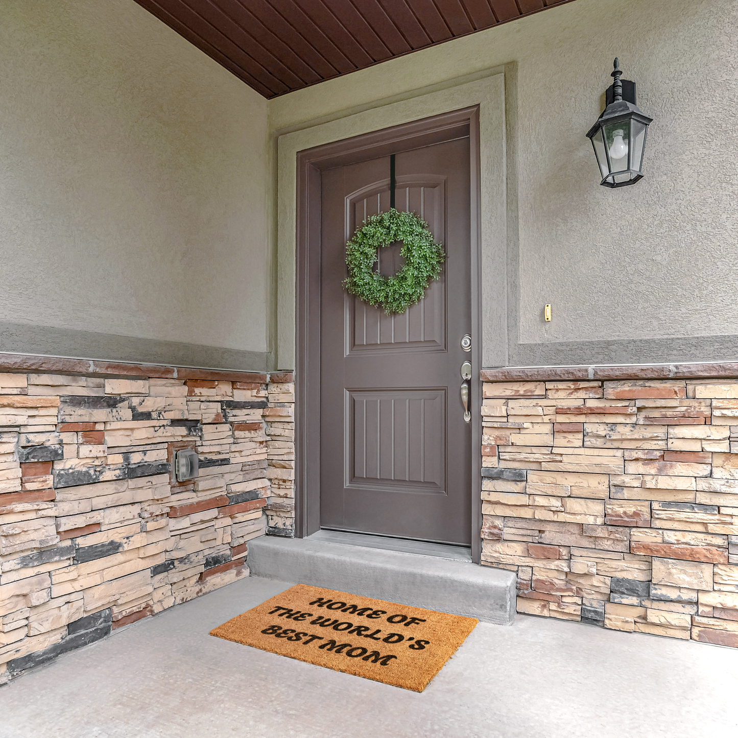 Worlds_Best_Mom_Doormat_Outdoor_Mat_Lifestyle_01_Mockup.png